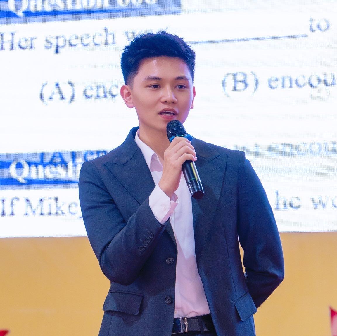 Trung tâm Luyện thi Đại học Thầy Đức - Láng Hạ
