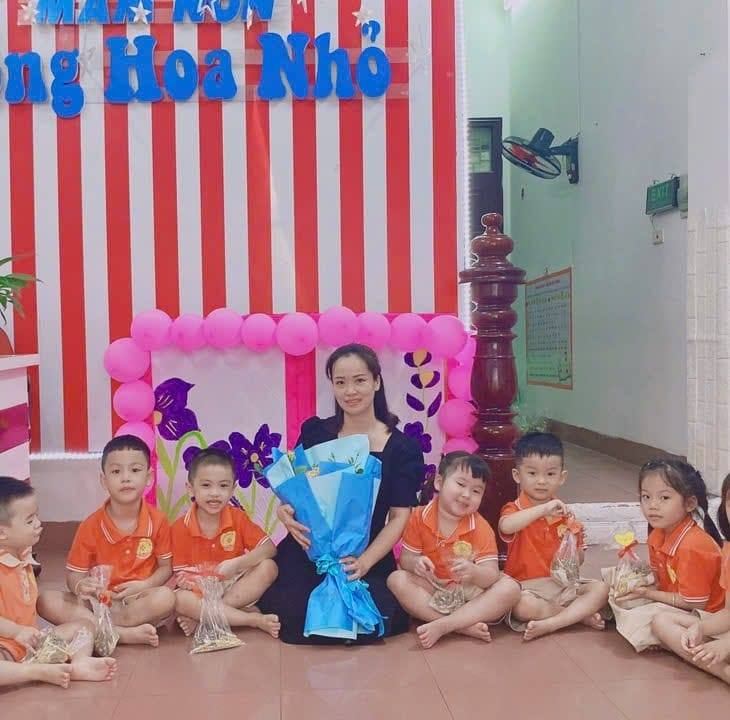 Trường Mầm Non Bông Hoa Nhỏ - Đức Giang