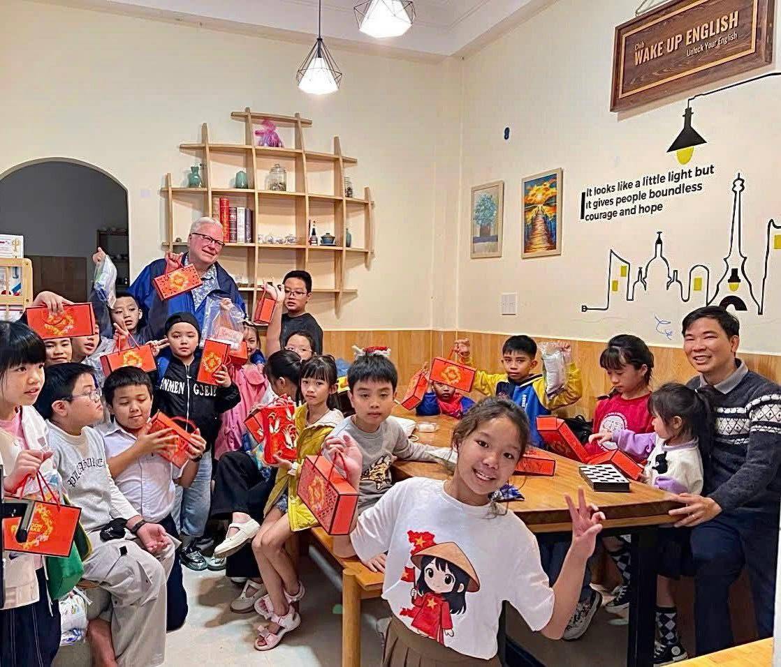 Câu lạc bộ Wakeup English - Đà Lạt