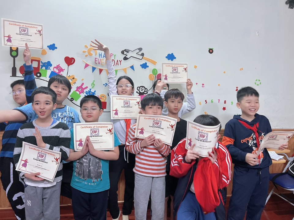 Học tiếng Anh cùng cô Hang Moon - Xuân Tảo