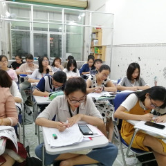 Hoa Ngữ Nhất Tâm - Quận Thủ Đức
