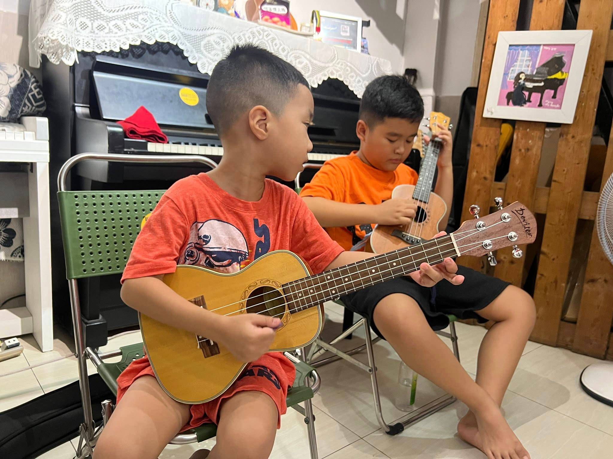 Lớp Dạy đàn Nguyên’s Music Room - Bình Thạnh