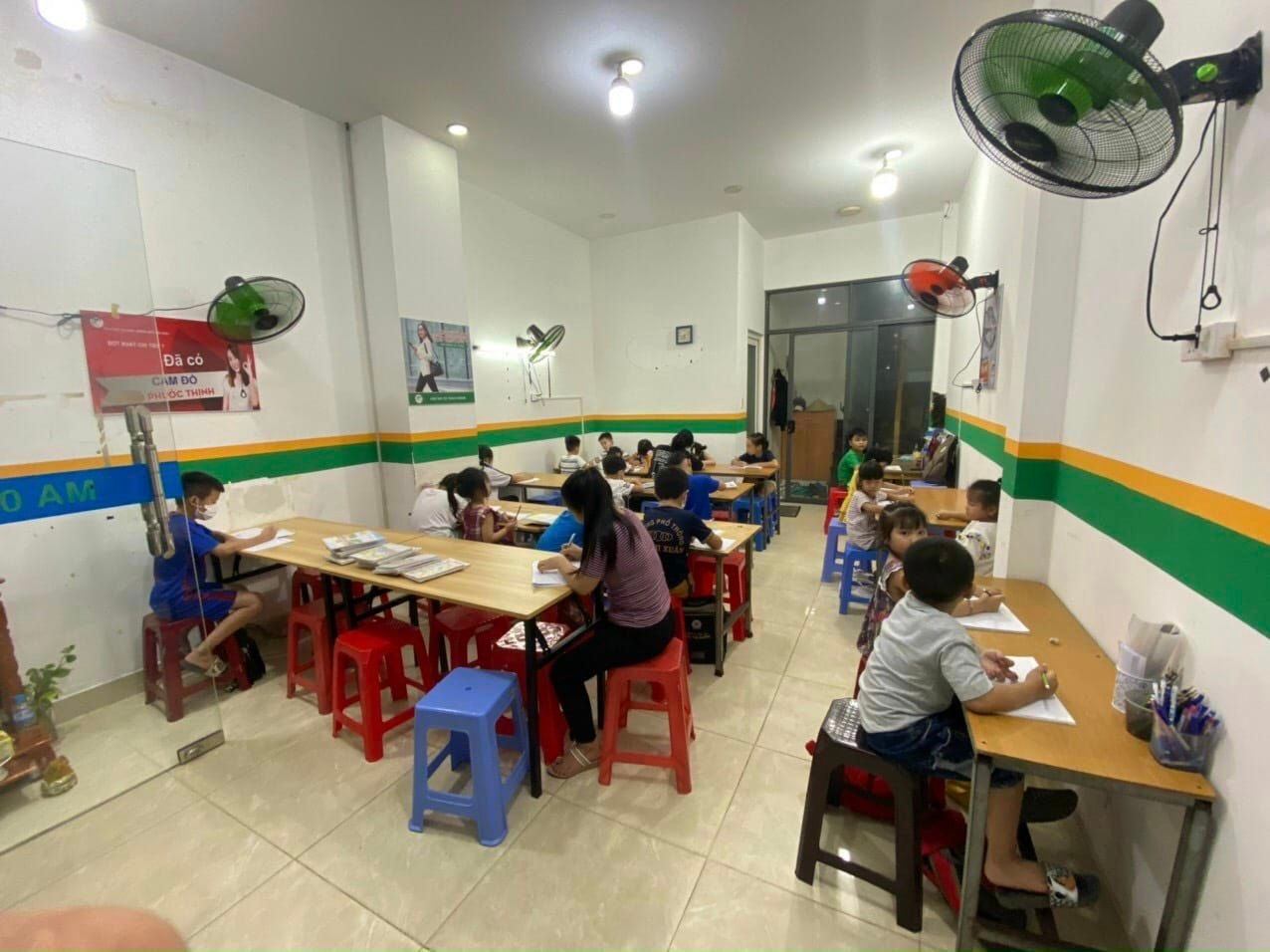 Lớp Luyện Chữ Đẹp Cô Hương - Cơ Sở 2