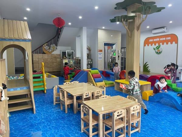 Lớp Mầm Non Độc Lập Hoa Lan - Hồng Hà