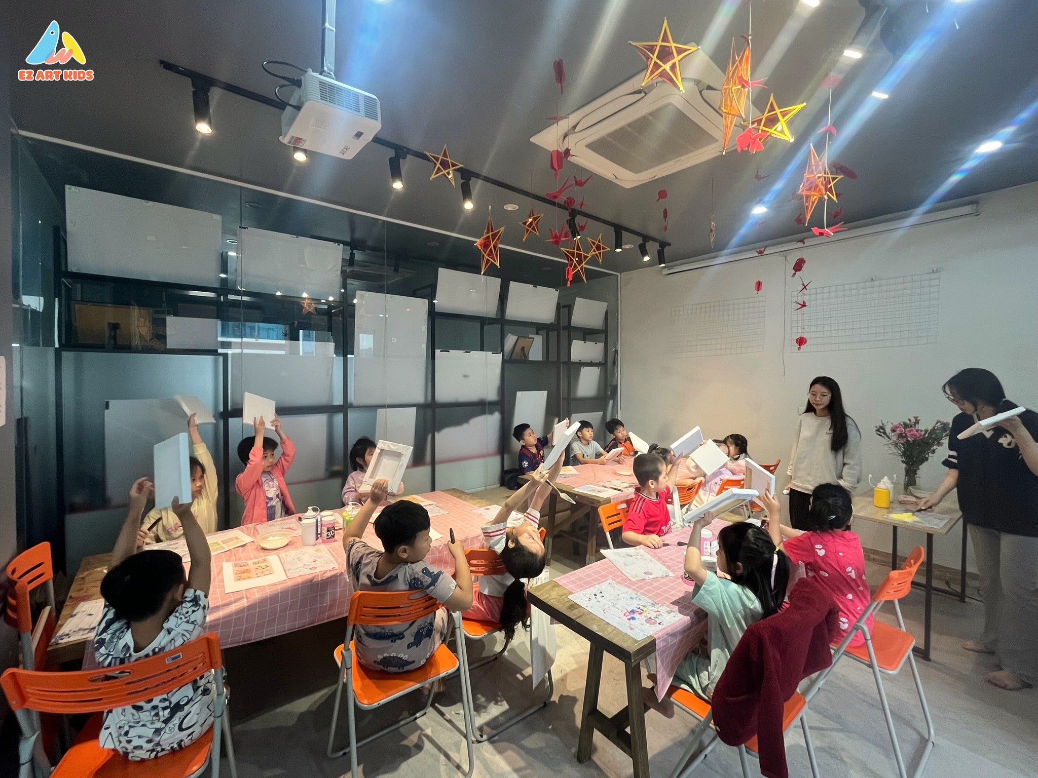 Lớp Vẽ EZ Art - Vạn Phúc