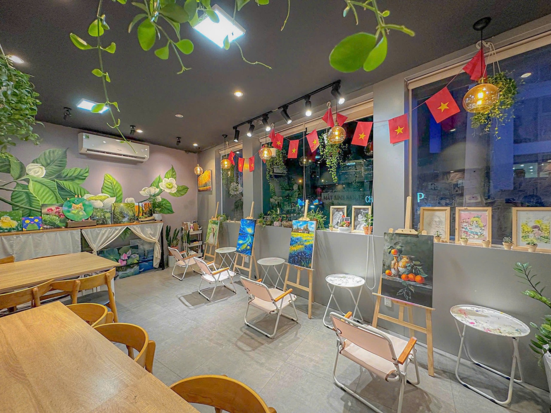 Lớp Vẽ Góc Nhỏ Có Nắng - Quận 3