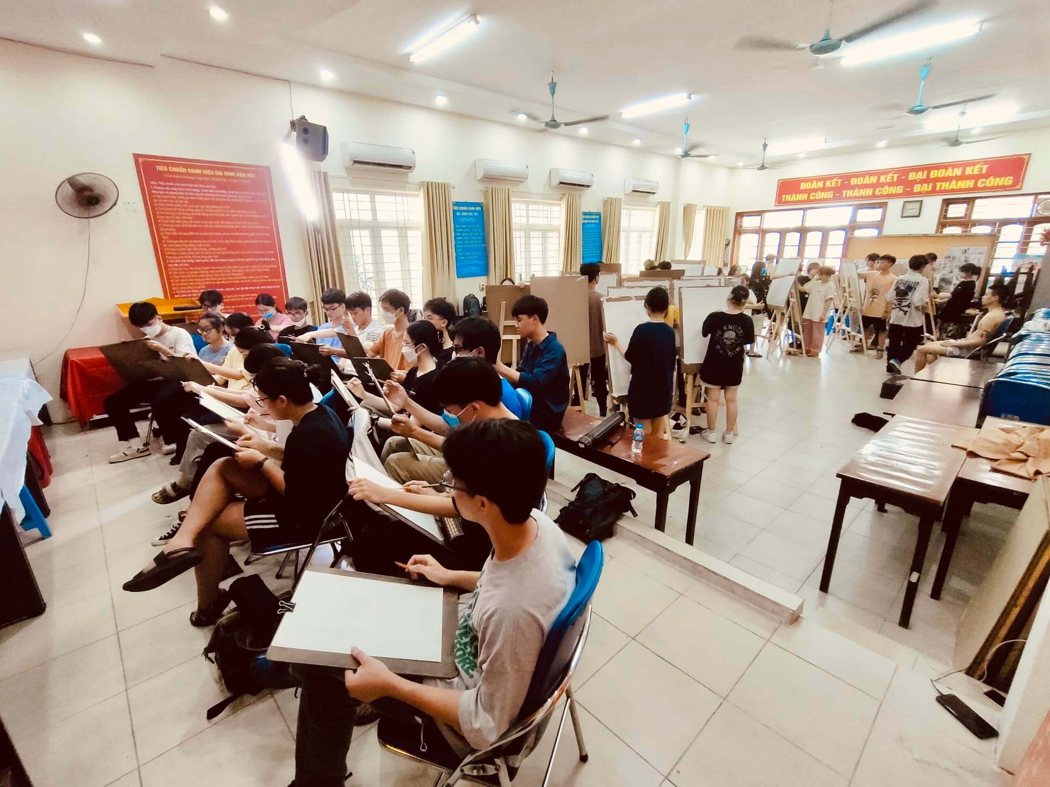 Lớp Vẽ Initi Art - Hà Đông