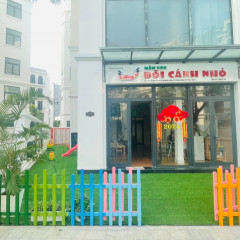 Mầm Non Đôi Cánh Nhỏ (Little Wings Kindegarten) - Vinhomes Grand Park