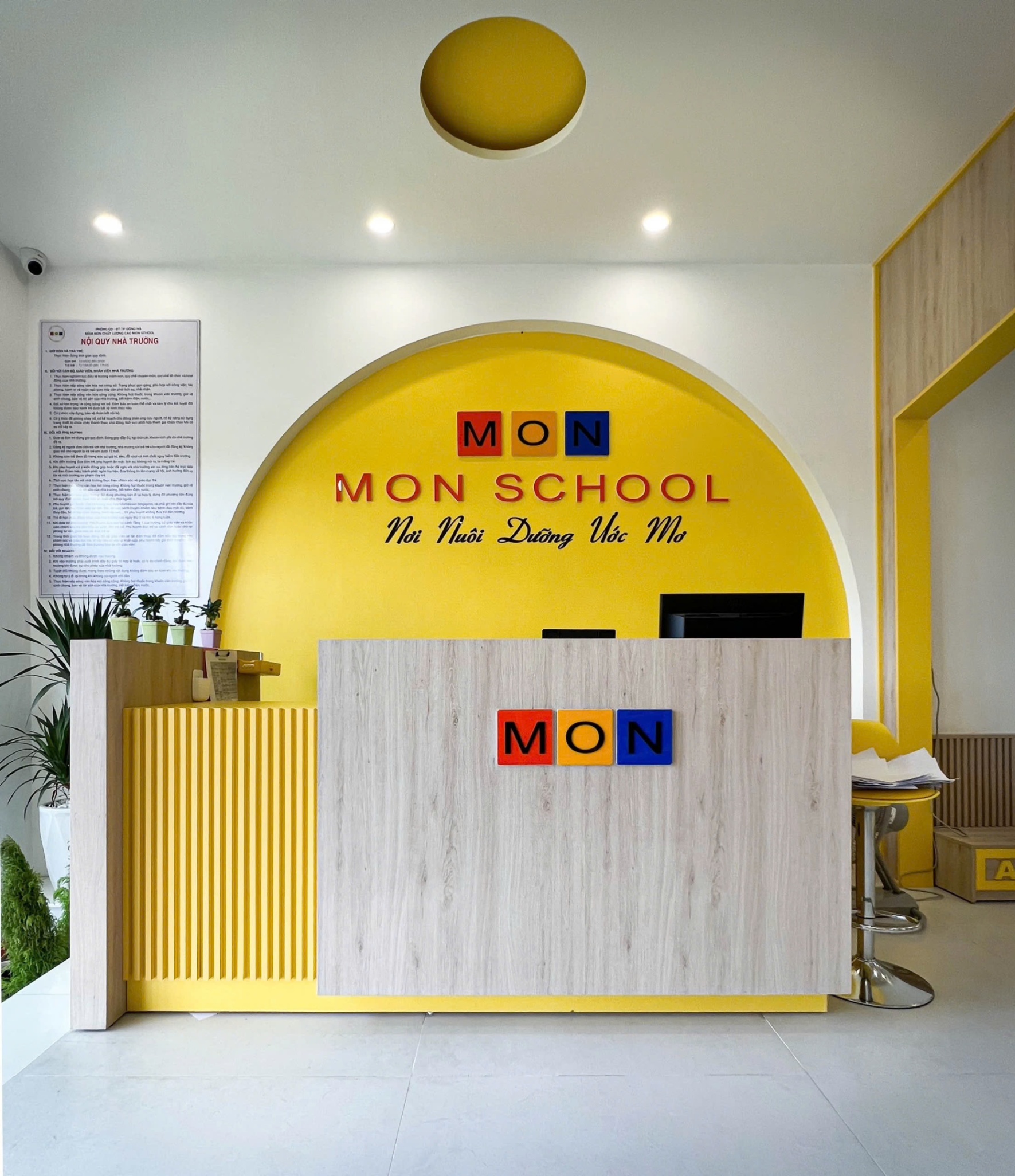 Mầm Non Song Ngữ Montessori Mon School - Đông Hà