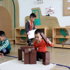 Mầm non Song ngữ Montessori VSchool - Hồng Thái, Việt Yên