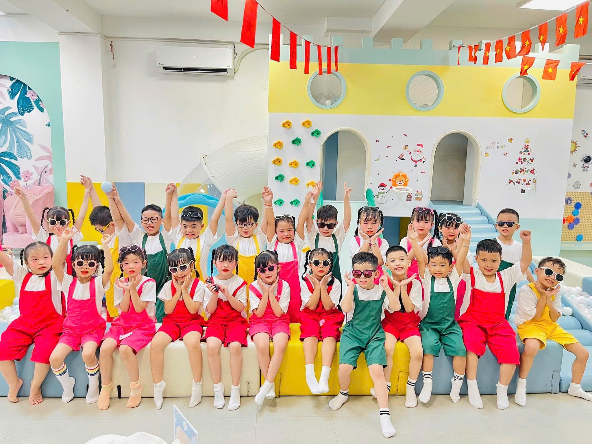 Trường Mầm Non Việt Âu - Tam Bình