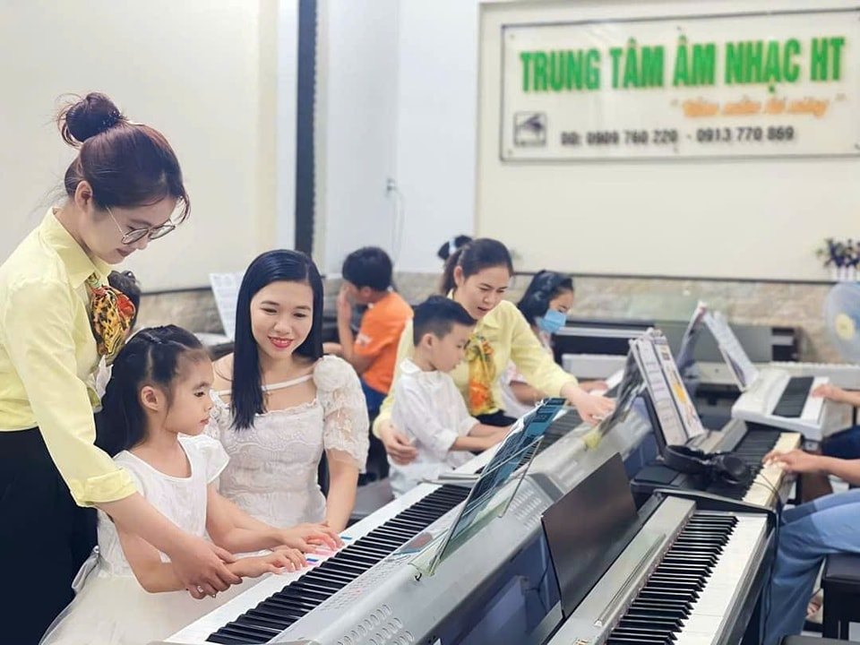 Trung tâm Âm Nhạc HT - Bình Thủy