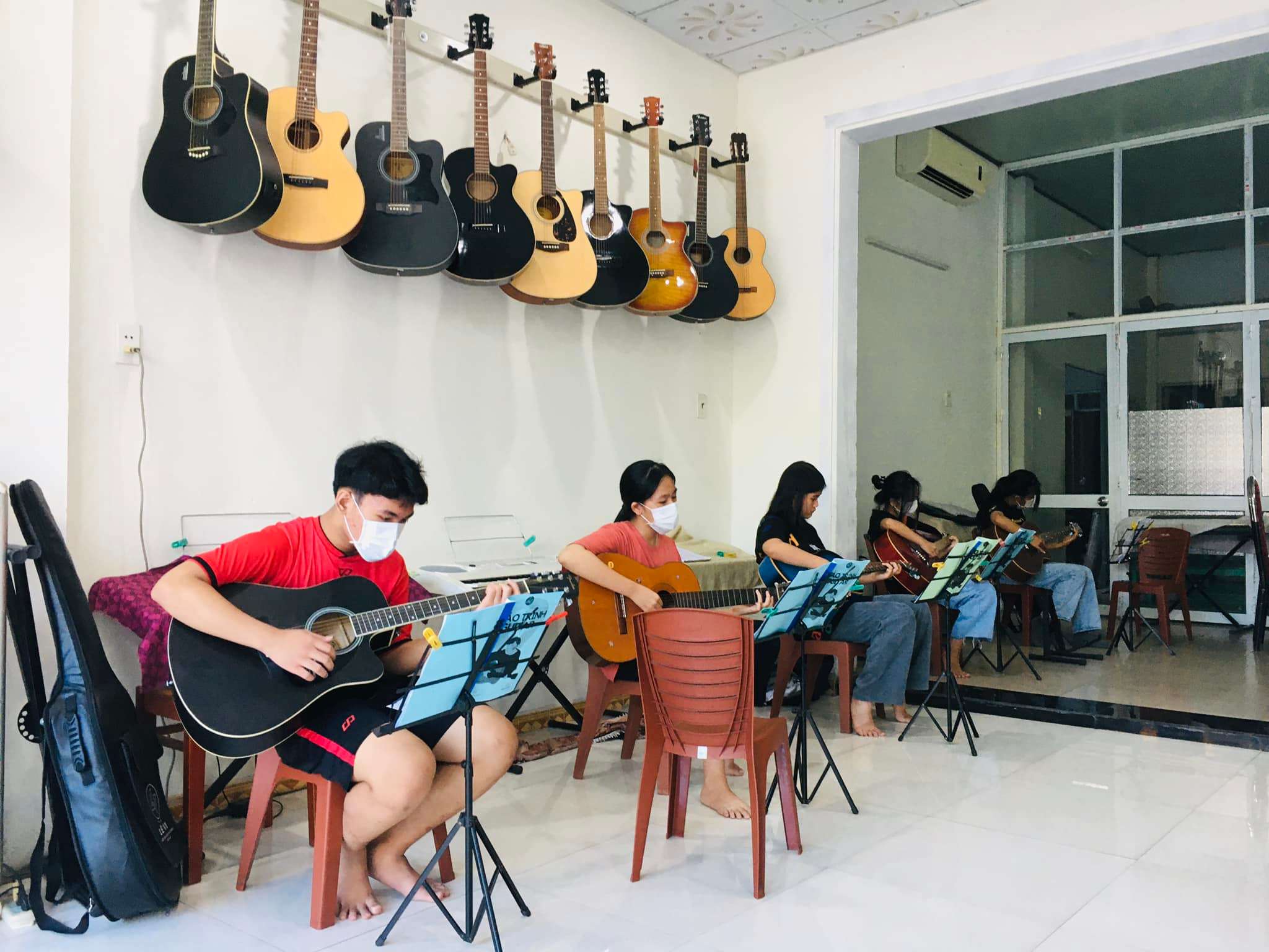 Trung tâm Âm nhạc Lê Vy - Đại Lộc