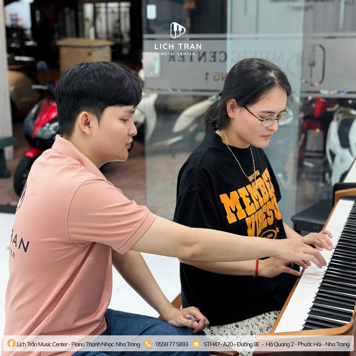 Trung tâm Âm nhạc Lịch Trần Music - Nha Trang