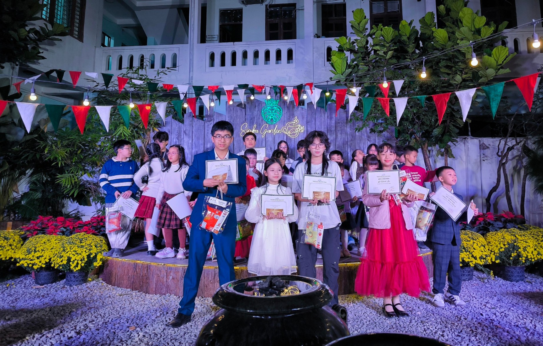 Trung tâm Âm nhạc Music House - Âu Cơ