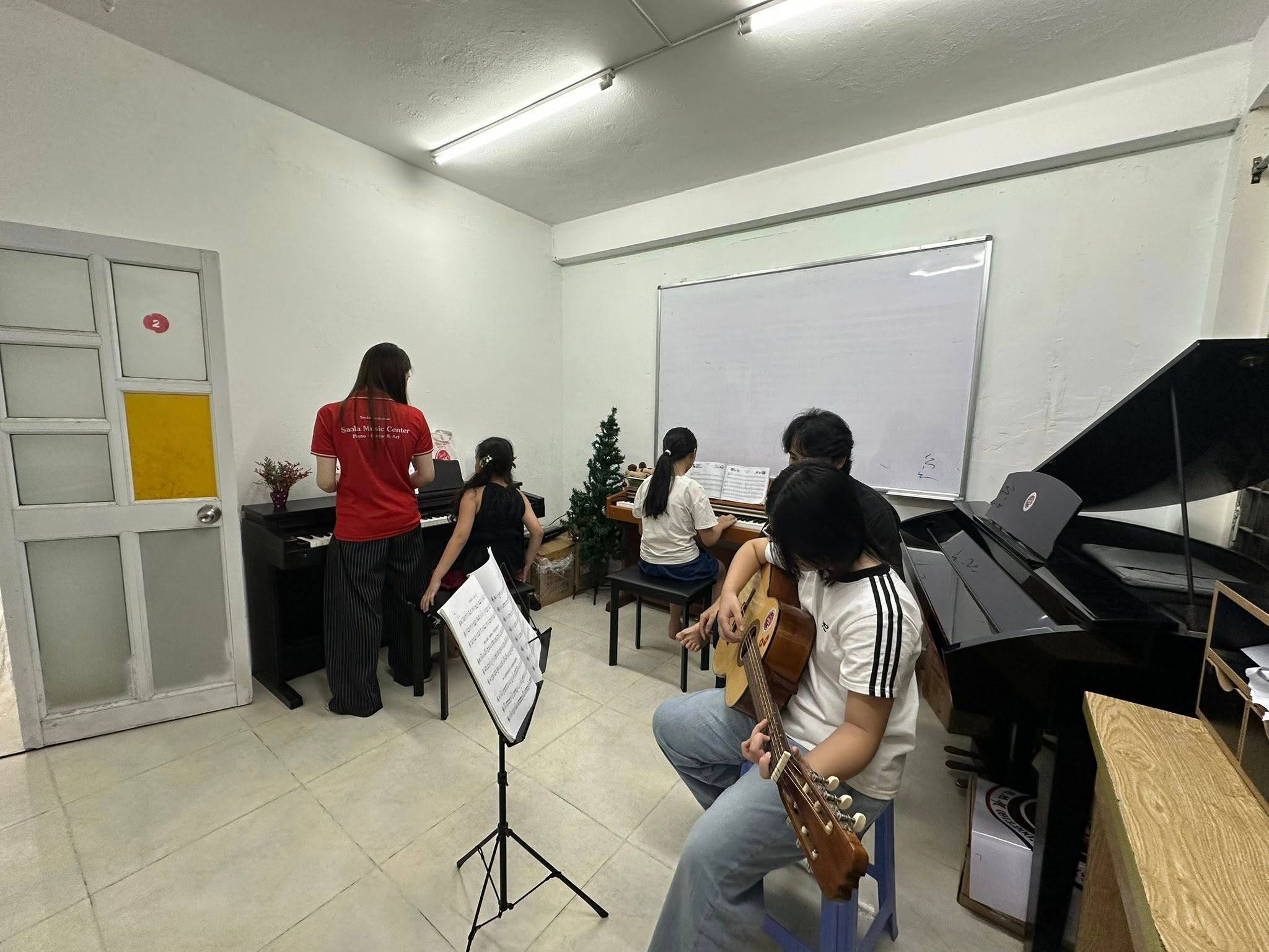 Trung tâm Âm Nhạc Sao La - Quận 11