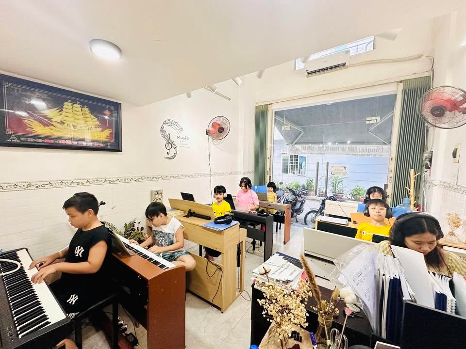 Trung tâm Âm nhạc SOL PIANO - Thanh Khê