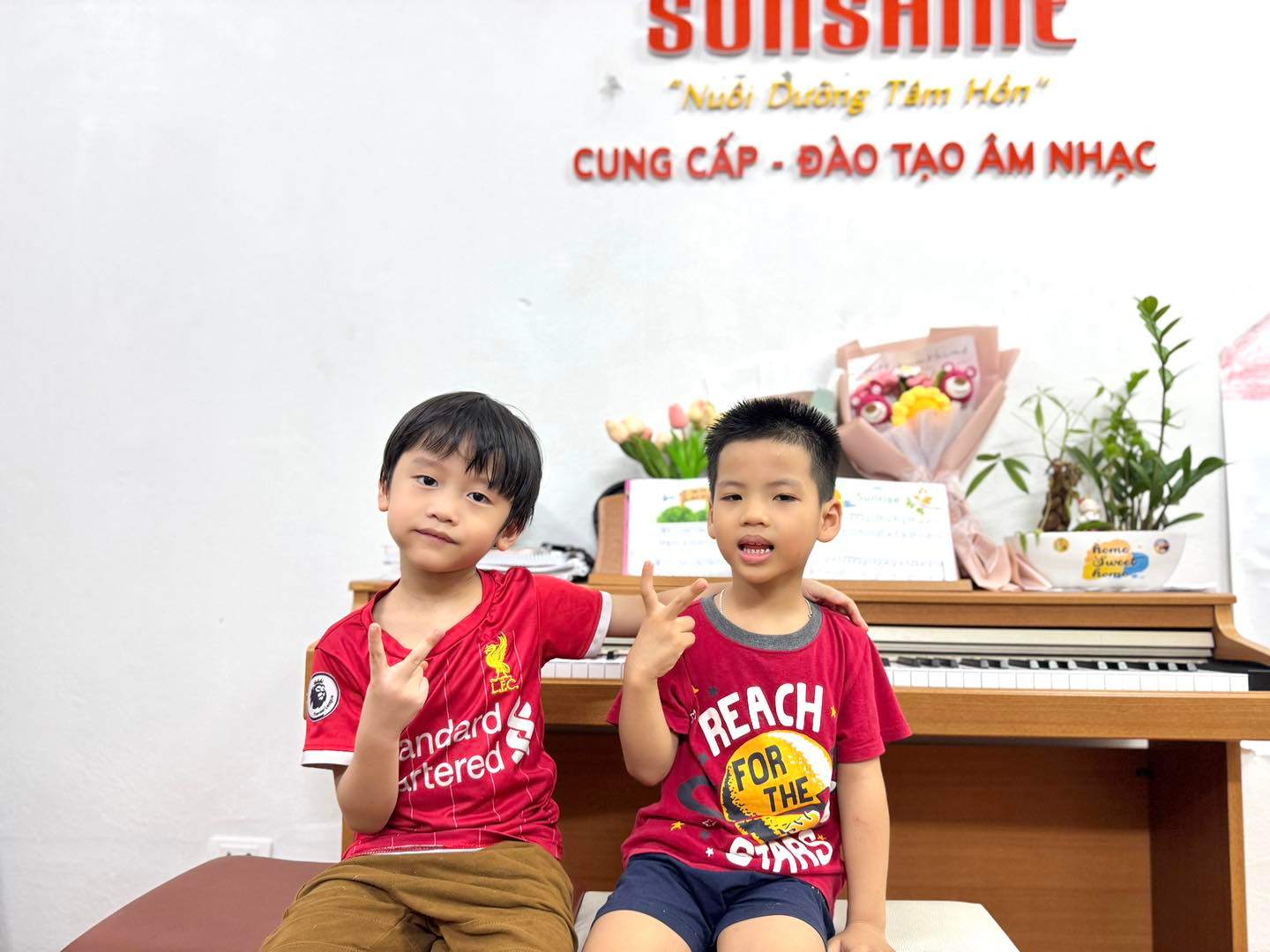 Trung tâm Âm nhạc Sunshine Music - Ngọc Hồi