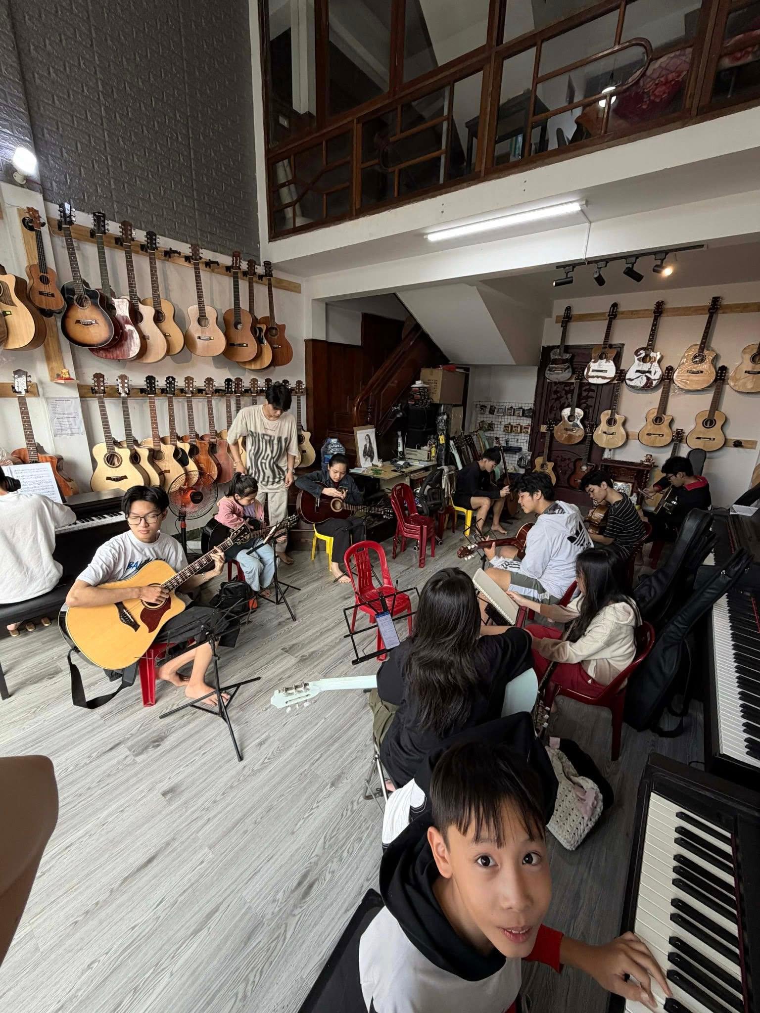 Trung tâm Âm nhạc Victor Nguyễn - Buôn Ma Thuột