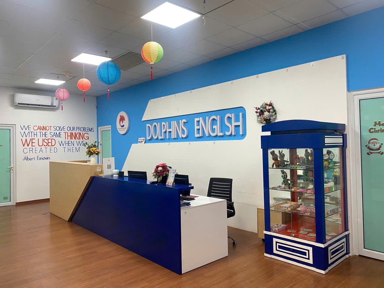 The Dolphins English Center - Hoàng Mai