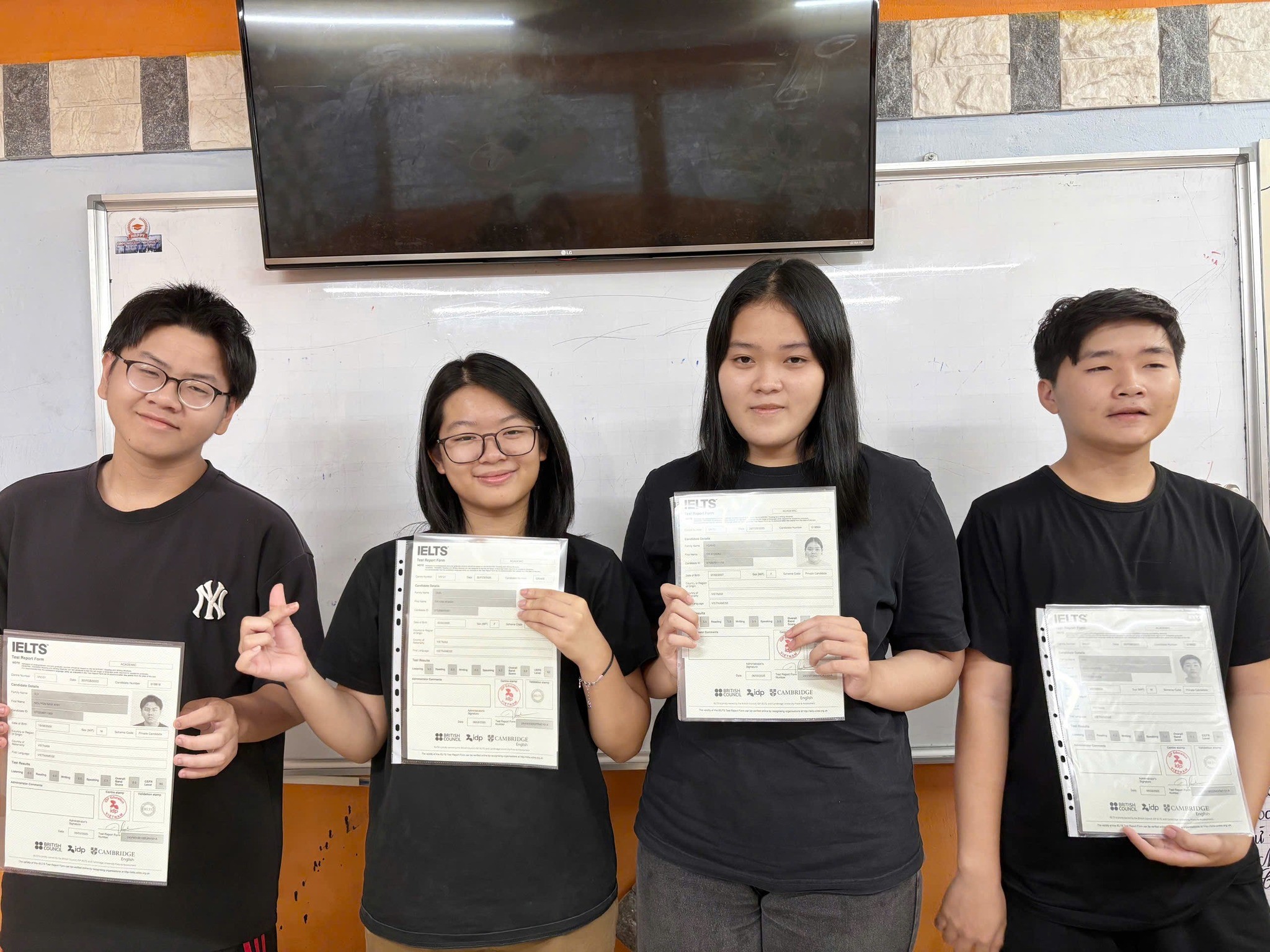 Trung tâm Anh Ngữ Hạnh Phúc - Tân Tiến