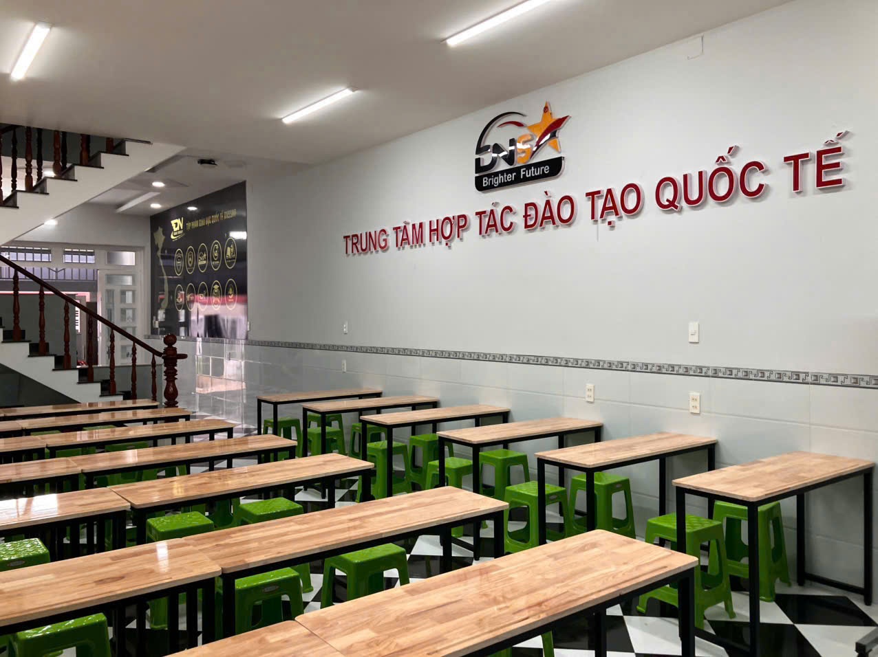Trung Tâm Bồi Dưỡng Văn Hóa DN5SAO - Bình Chiểu
