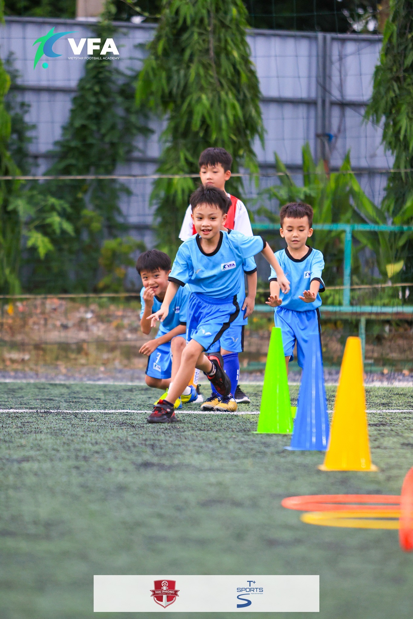 Trung tâm đào tạo bóng đá trẻ em Vietstar Hồ Chí Minh - Thủ Đức