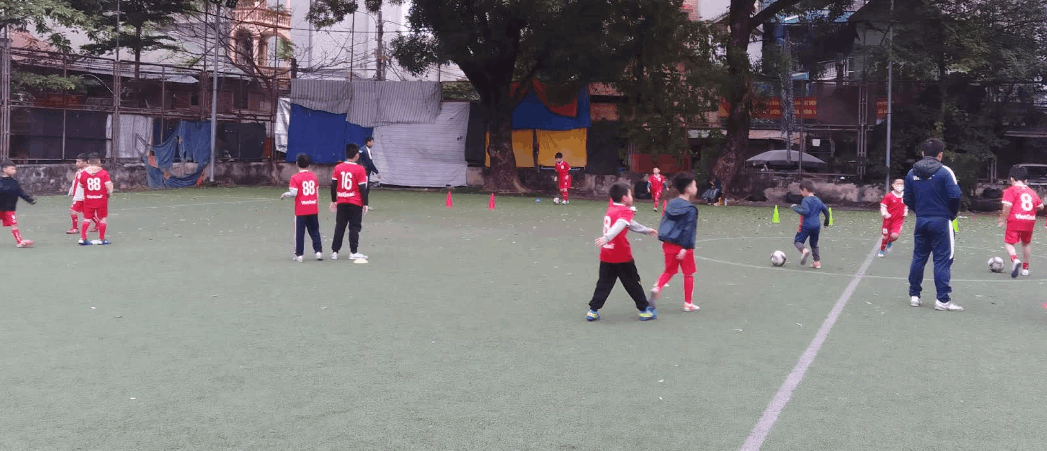 Trung tâm dạy bóng đá trẻ em Tân Mai - Hai Bà Trưng