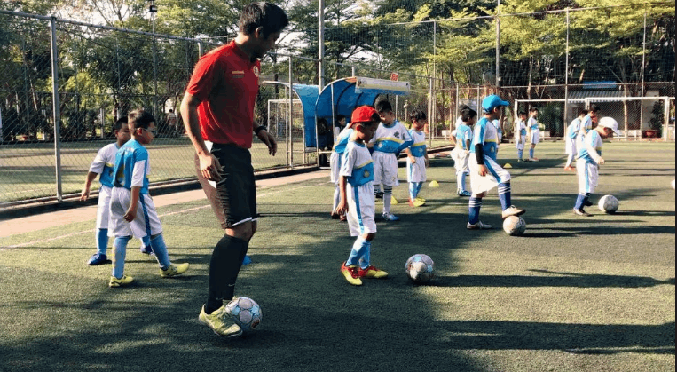 Trung tâm dạy bóng đá trẻ em VJSS - Quận 7