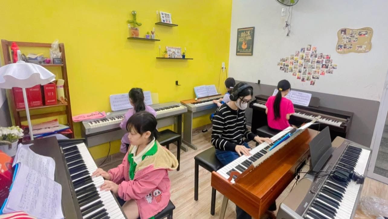 Trung tâm Dạy piano Hòa Music - Liên Chiểu