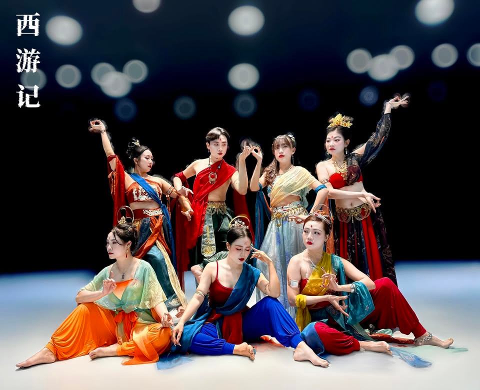 Trung tâm DONA Dance Center - Cái Răng