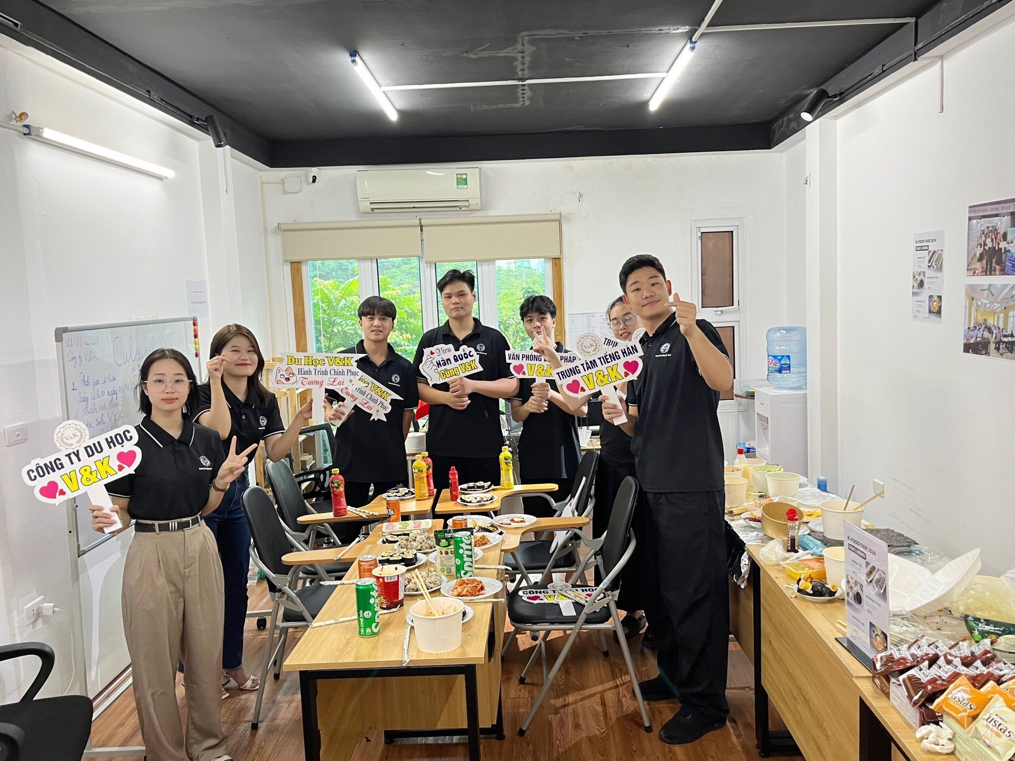 Trung tâm Du học Hàn Quốc V&K - Thanh Xuân