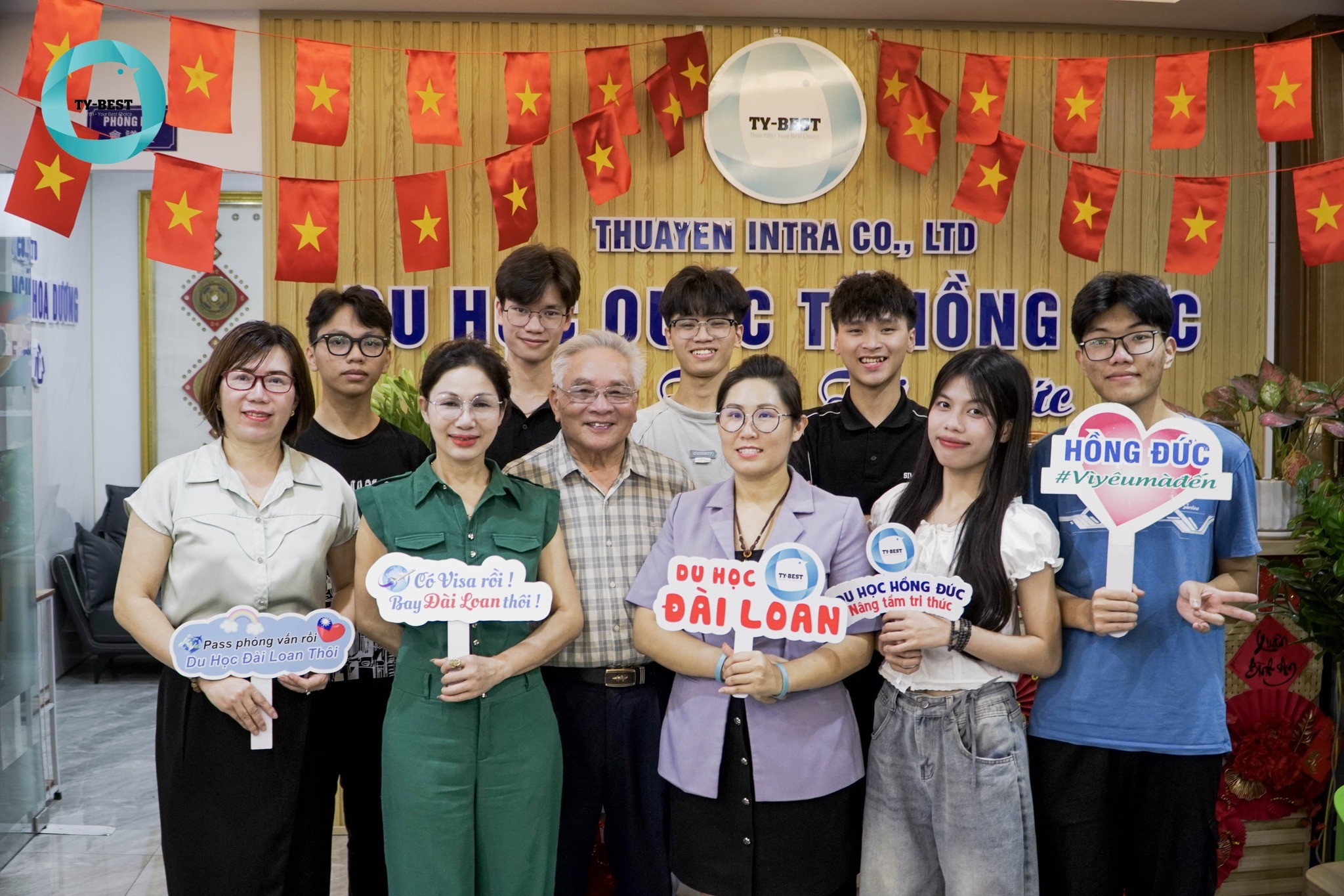 Trung tâm Du học Hồng Đức - Tân Phú