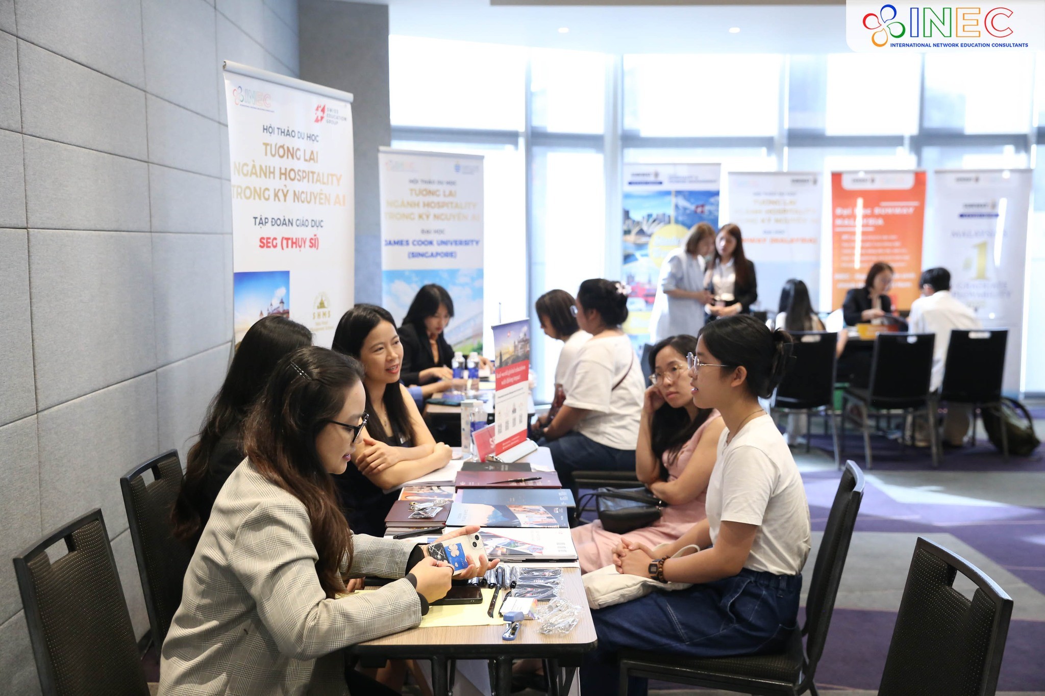 Trung tâm Du học INEC - Hải Châu