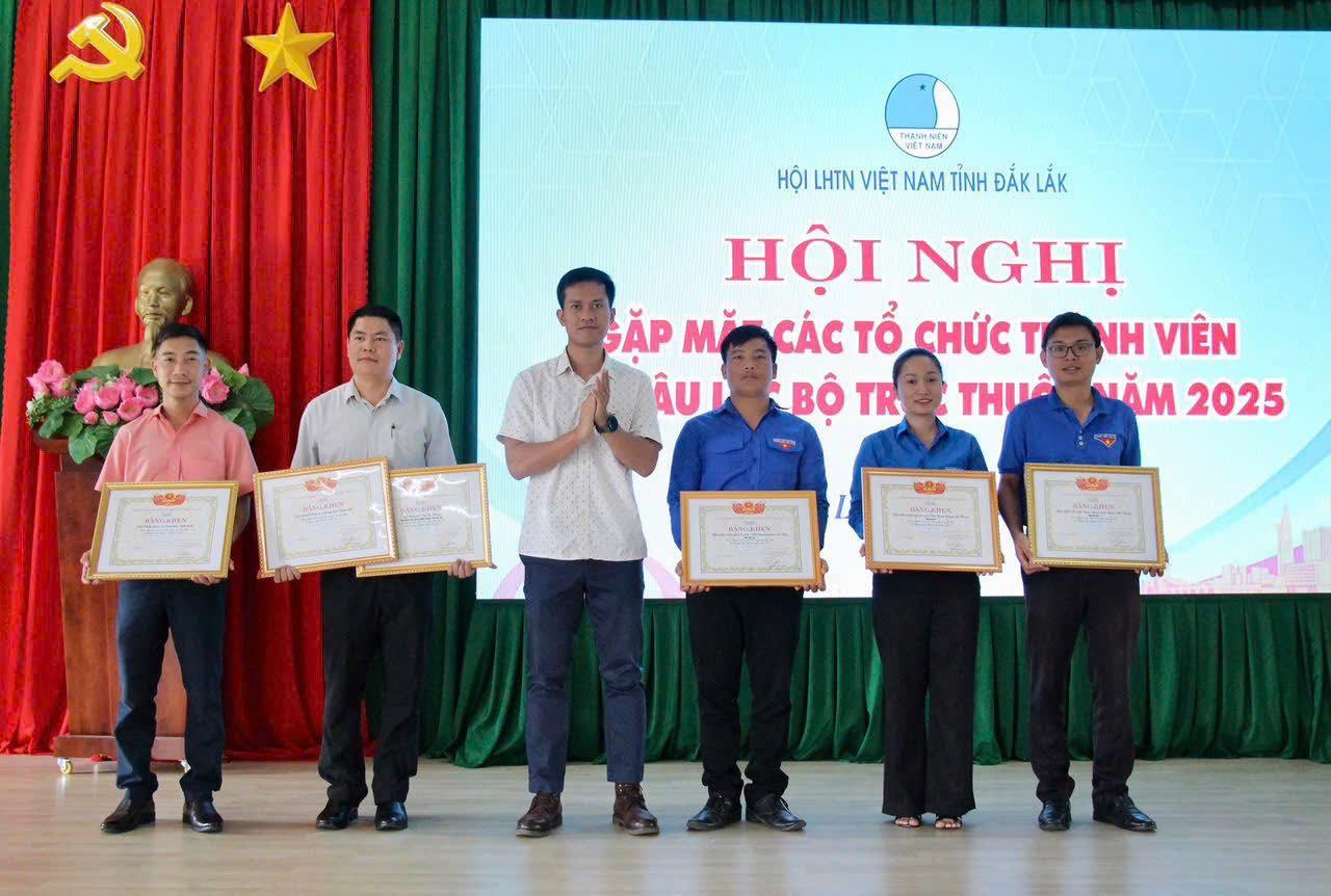 Trung tâm du học Quốc tế Việt Phát - Công ty Cổ phần Thương mại – Dịch vụ Quốc tế Việt Phát - Buôn Ma Thuật
