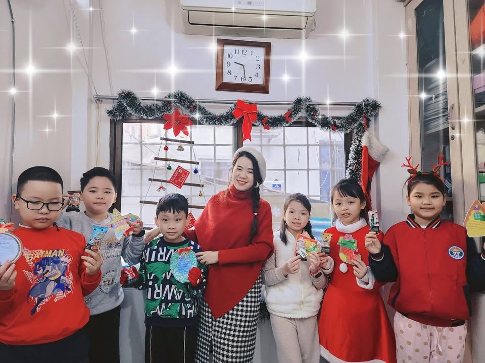 Trung tâm English 4U&ME - Hoàn Kiếm