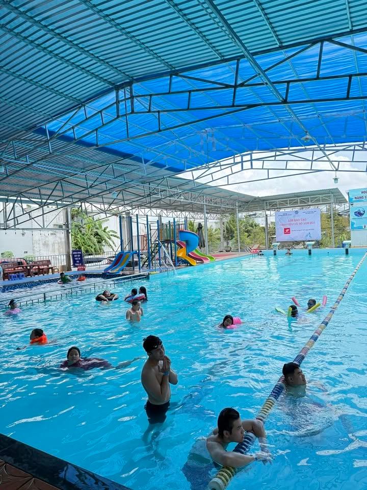 Trung tâm hồ bơi Minh Phương - Cái Răng