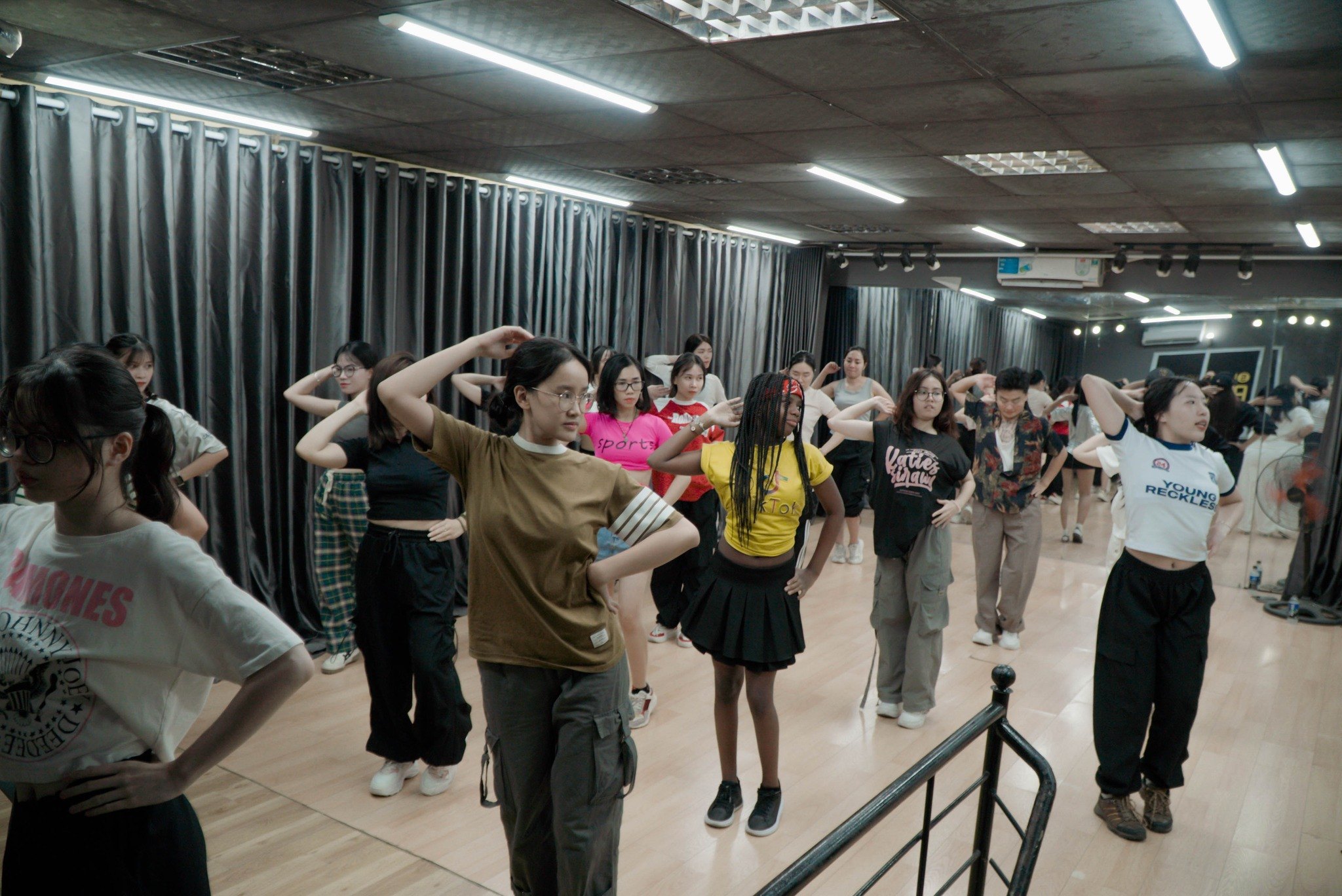 Trung tâm học nhảy hiện đại Sweet Art - Cầu Giấy