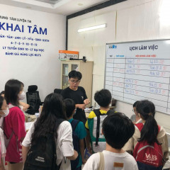 Trung tâm luyện thi Khai Tâm - Hoàng Hoa Thám