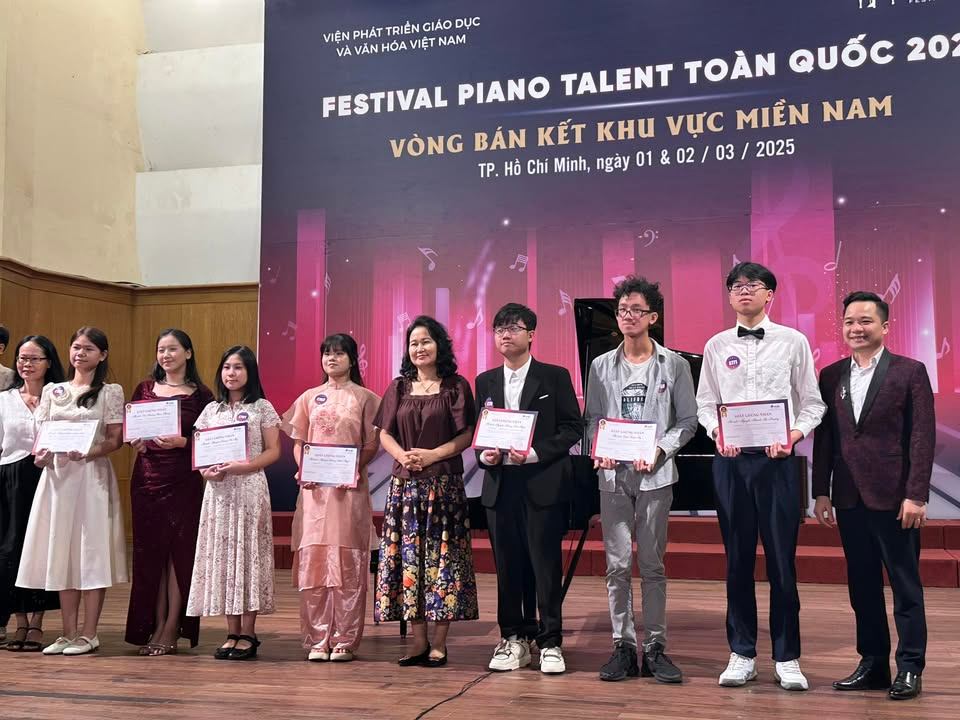 Trung tâm Nghệ thuật Đàm Lực Piano - Đình Chiểu