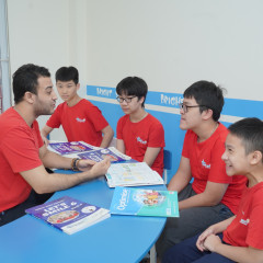 Trung tâm Ngoại Ngữ Bright Smile Academy - Đông Ngạc