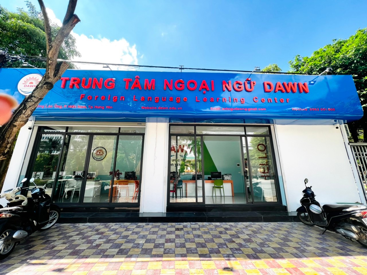 Trung Tâm Ngoại Ngữ Dawn - Hải Thượng Lãn Ông - Hưng Yên