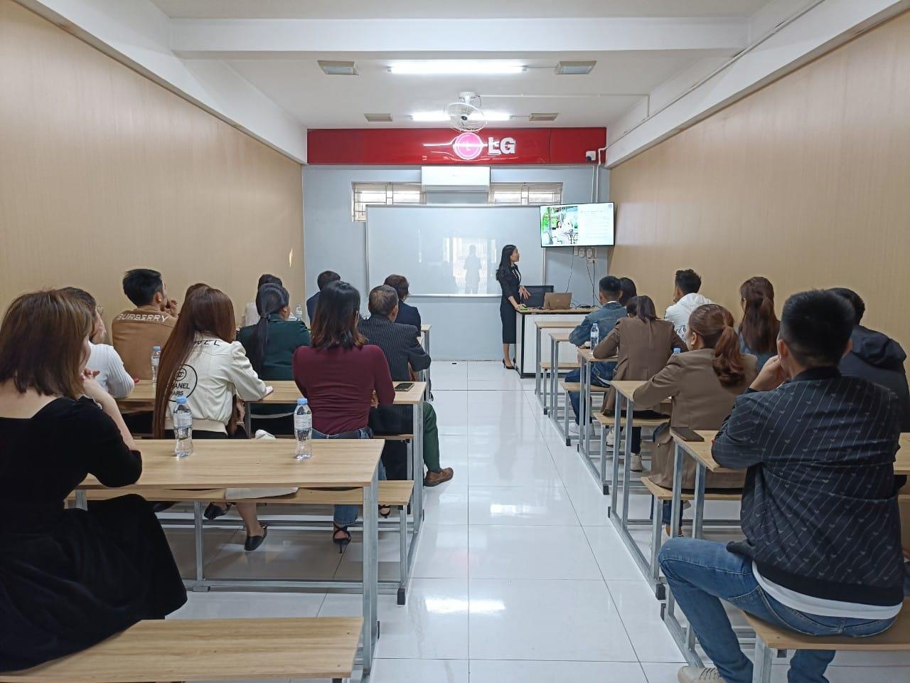 Trung tâm Ngoại Ngữ Duy Tân - Diễn Châu