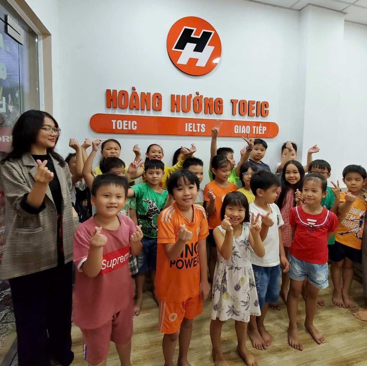 Trung Tâm Ngoại Ngữ Hoàng Hường - Thuận An