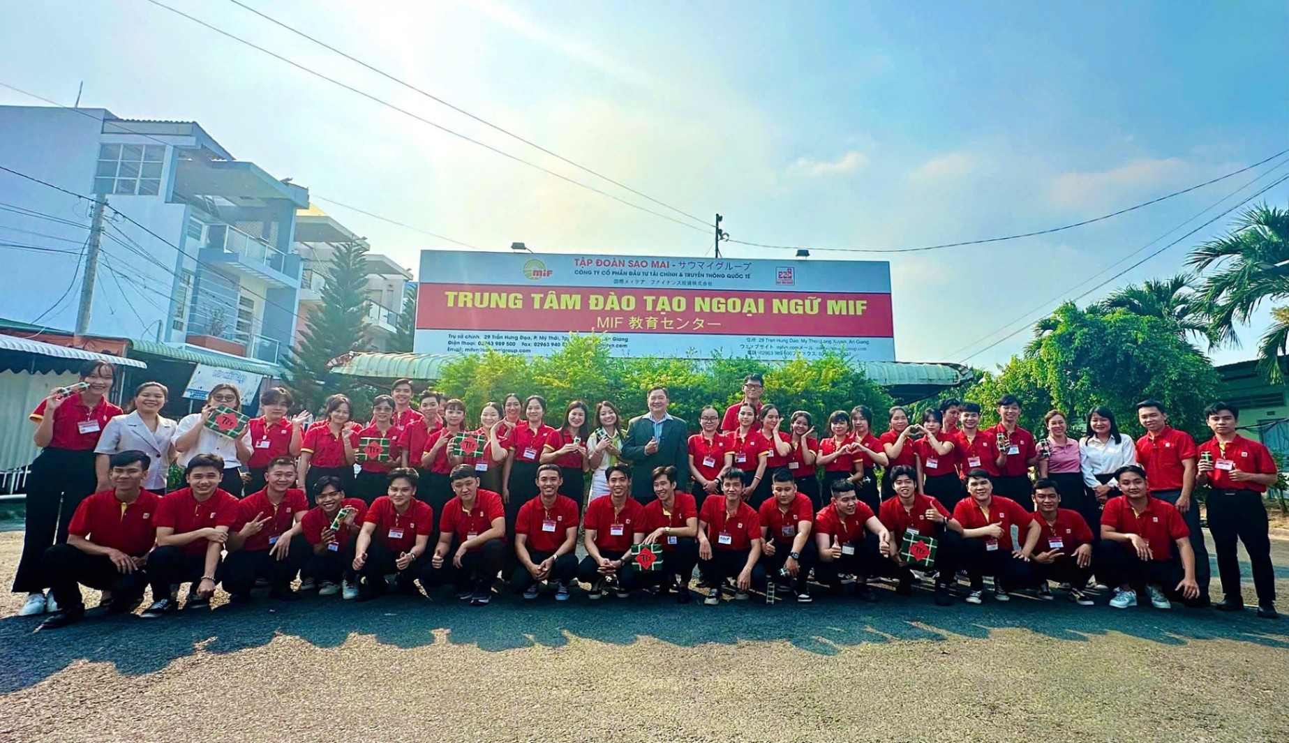 Trung tâm Ngoại Ngữ MIF - Long Xuyên