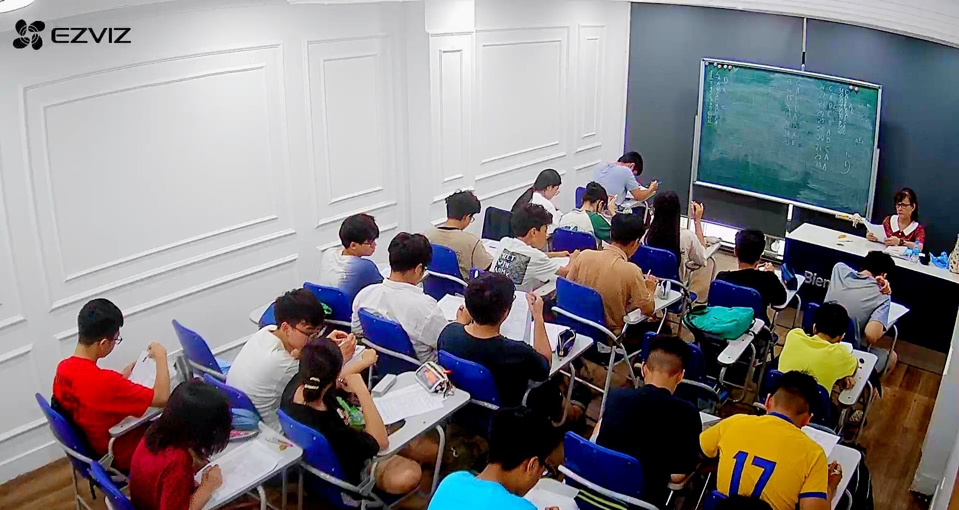 Trung tâm Ngoại Ngữ Pháp Việt CFV - Đống Đa