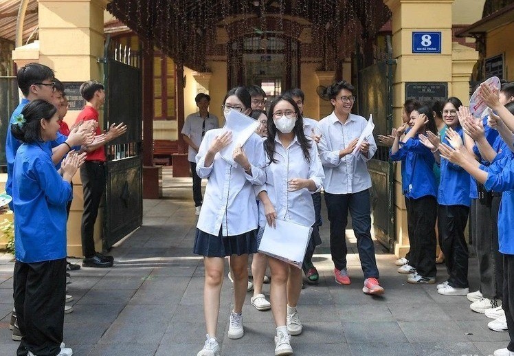 Trung tâm Ngoại ngữ SCET - Hồng Bàng