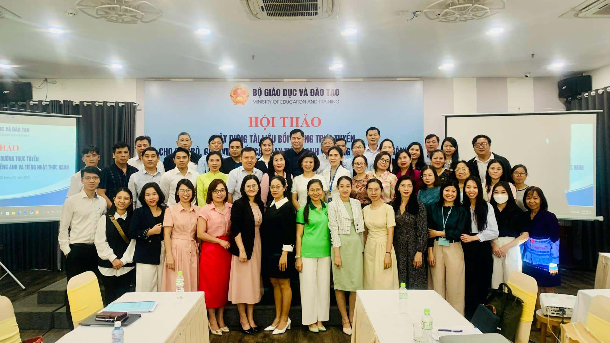 Trung tâm Ngoại ngữ Tin học E.Future - Đan Phượng