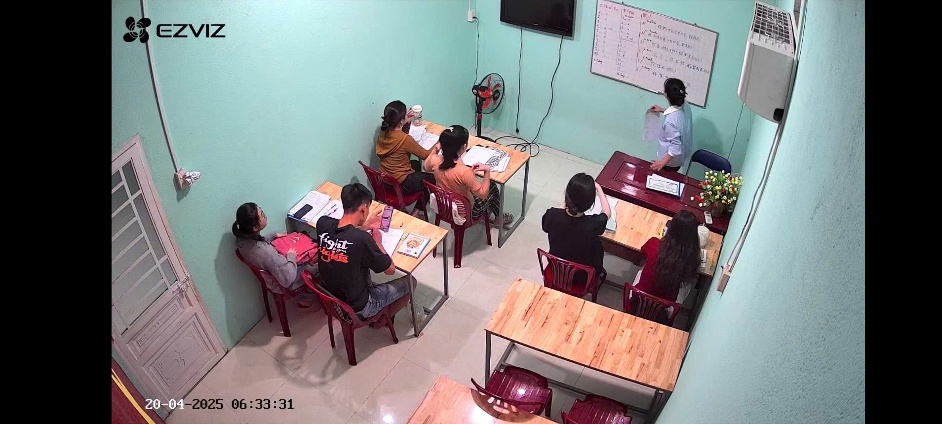 Trung tâm Ngoại ngữ Tin học Huy Hoàng - Bình Long