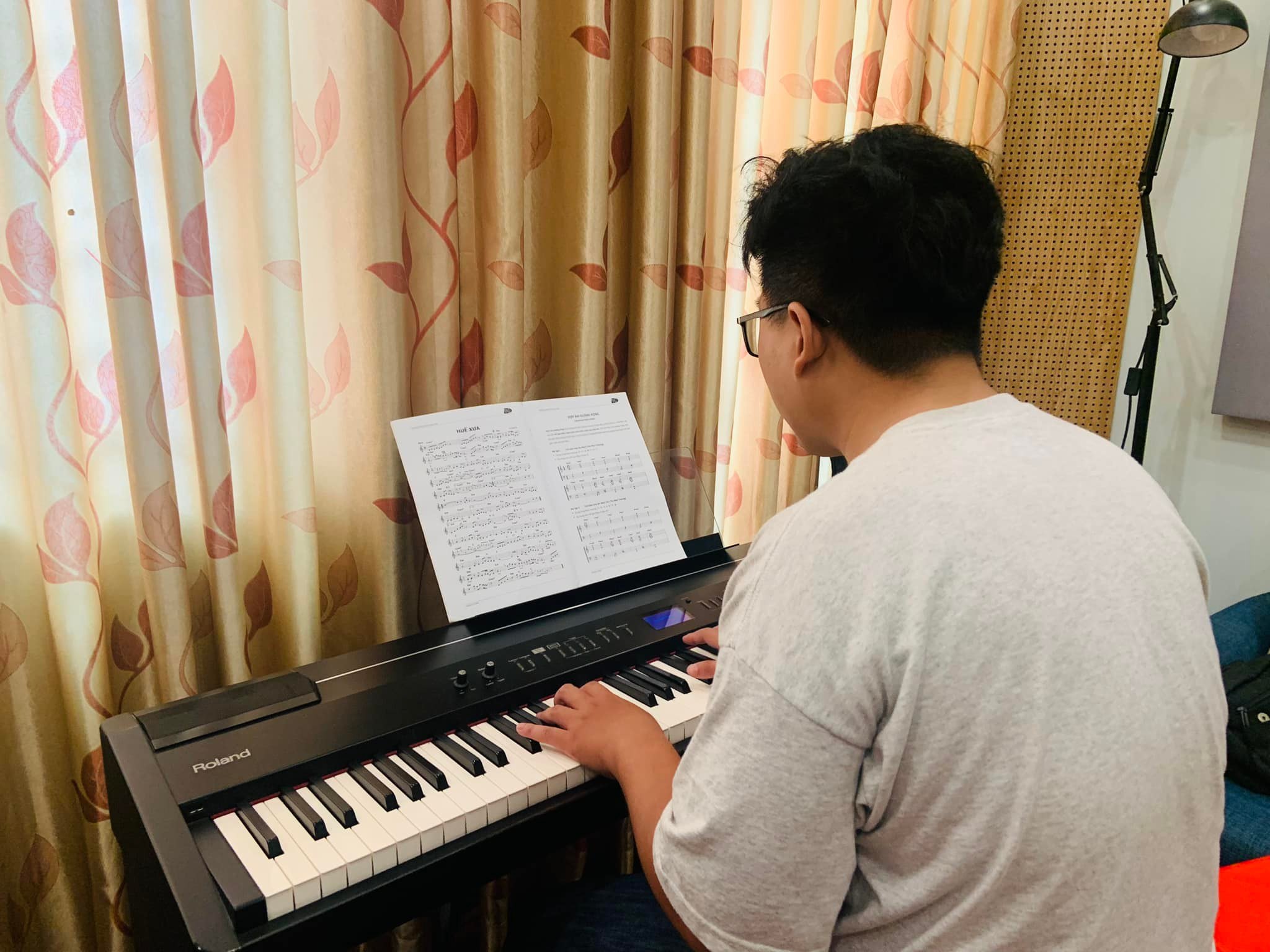 Trung tâm Nhạc Nhẹ HC - Tân Phú